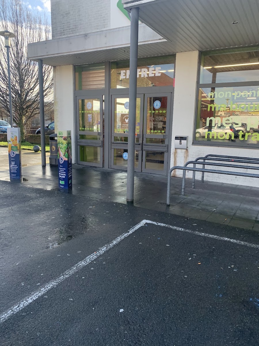 Carrefour Contact
