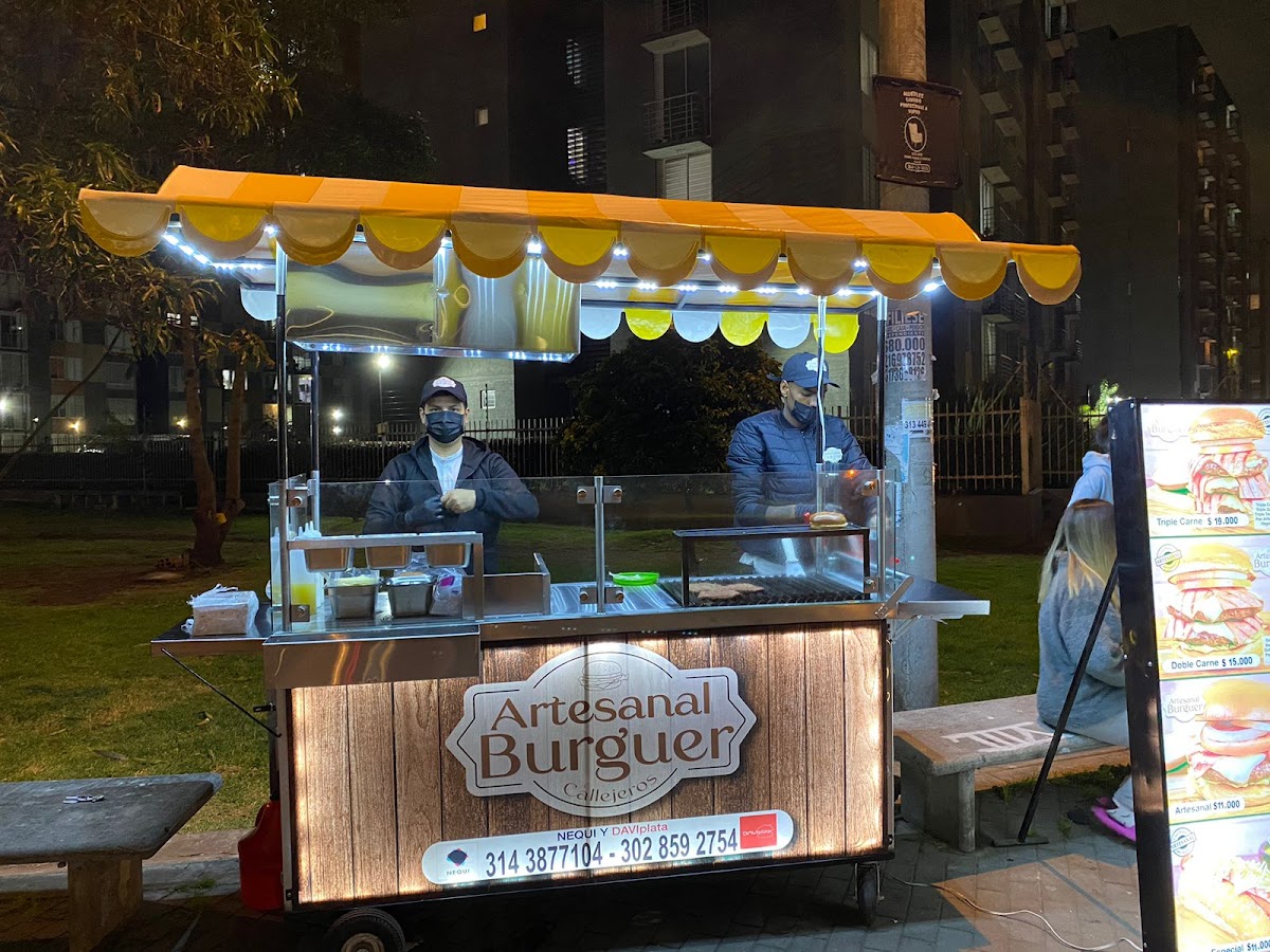 Artesanal Burguer (Sede Villemar)