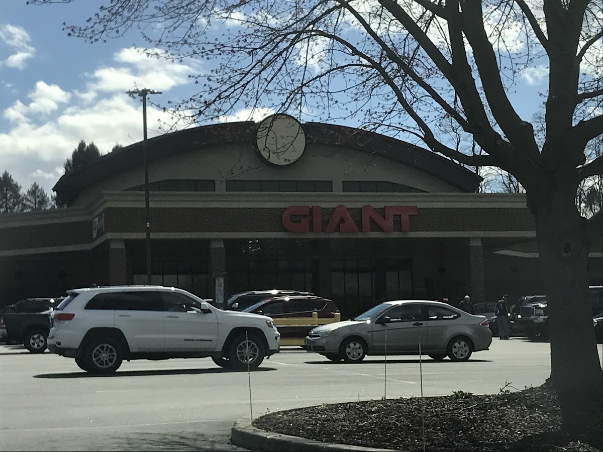 GIANT