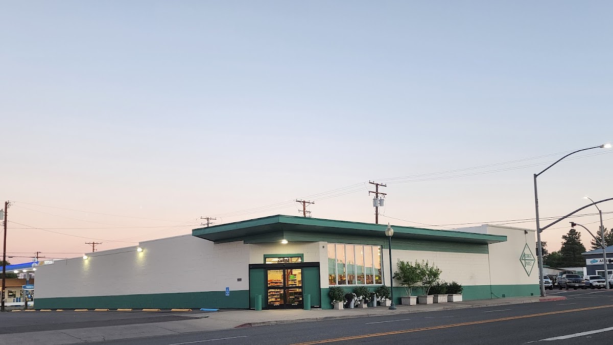 Four Corners Market