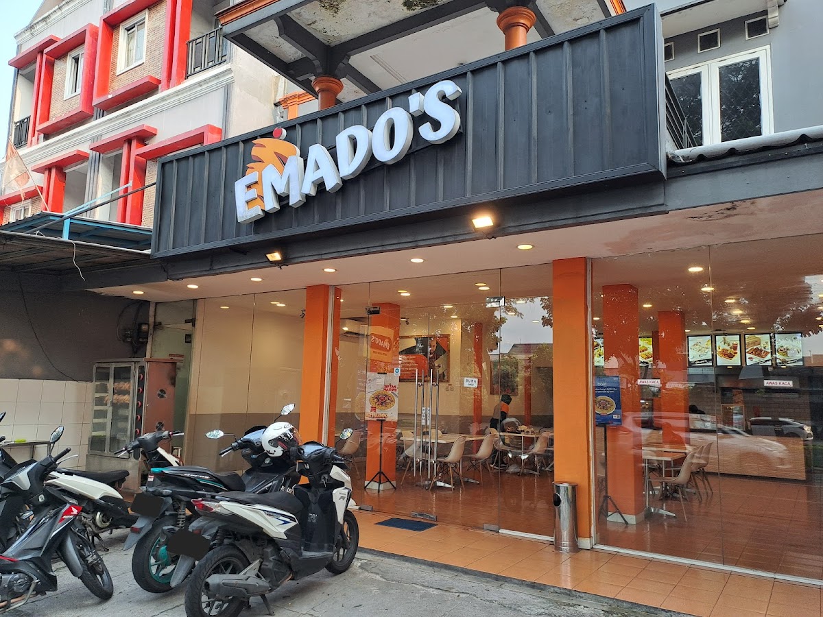 Emado's Shawarma Graha Raya Bintaro