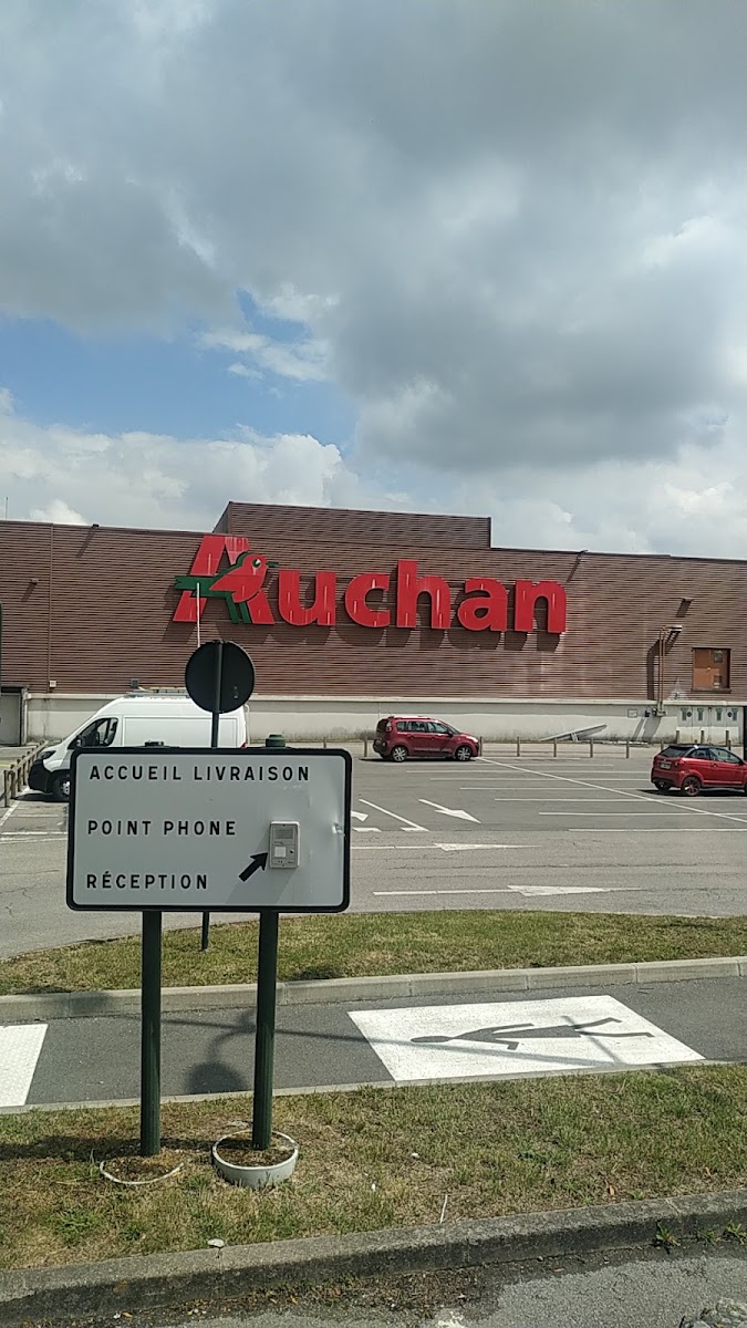 AUCHAN SERVICES SAV