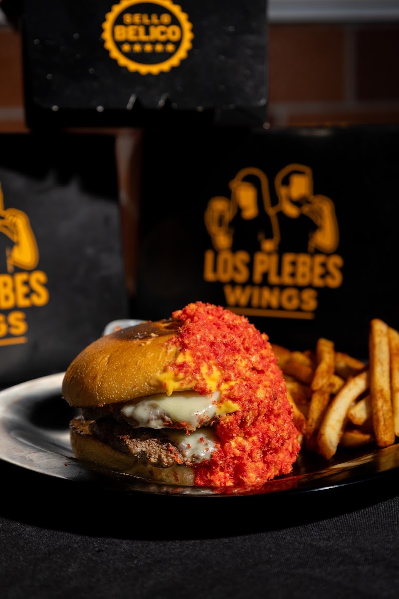 Los plebes wings