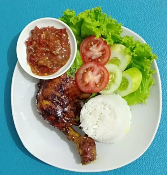 Warung ayam bakar pak petung