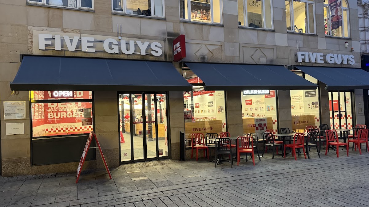 Five Guys Burgers and Fries Wiesbaden Römertor