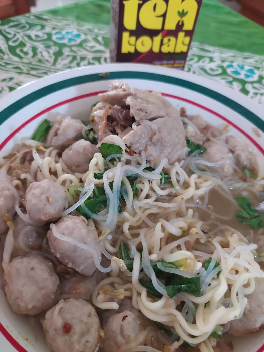 Mie Baso Anwar