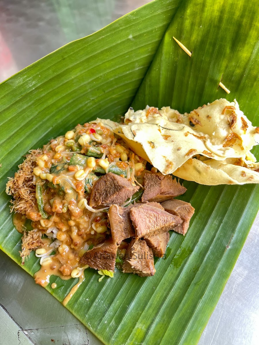 Warung Nasi Pecel Yu Gembrot