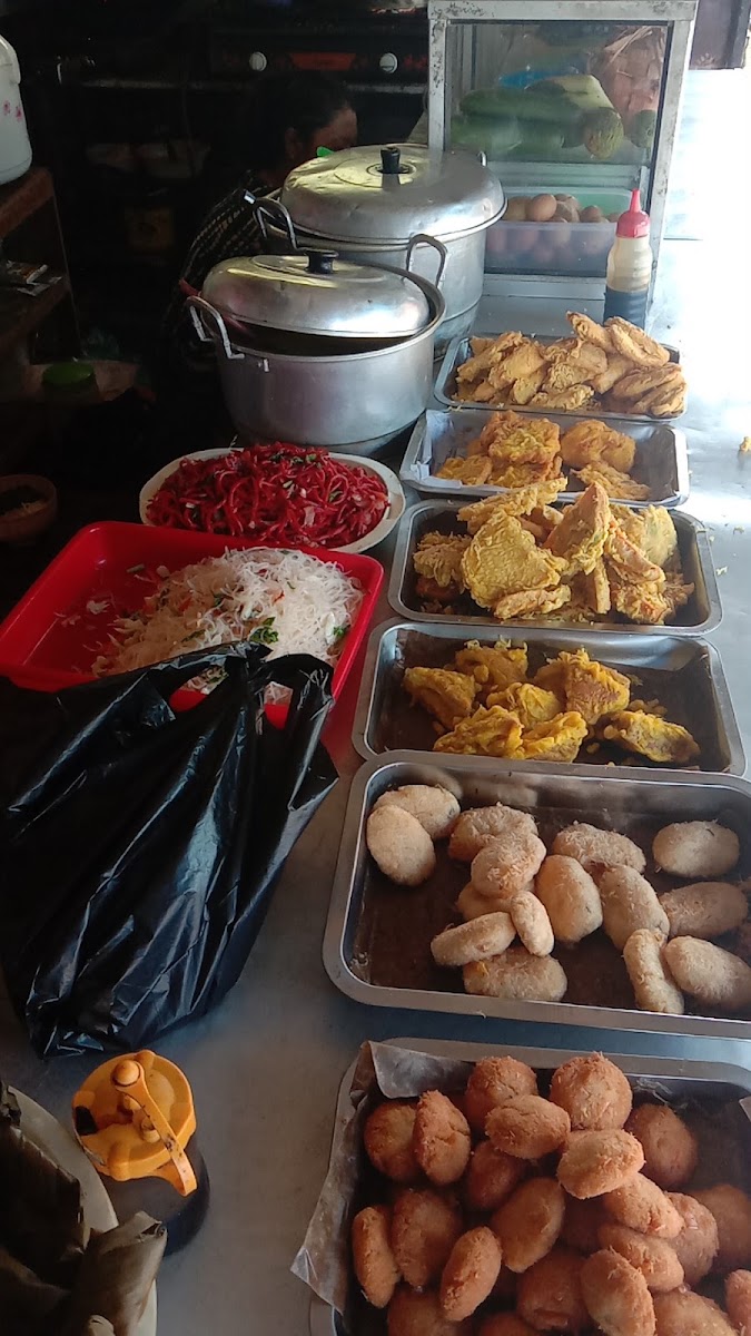 Warung Makan Mama Olla