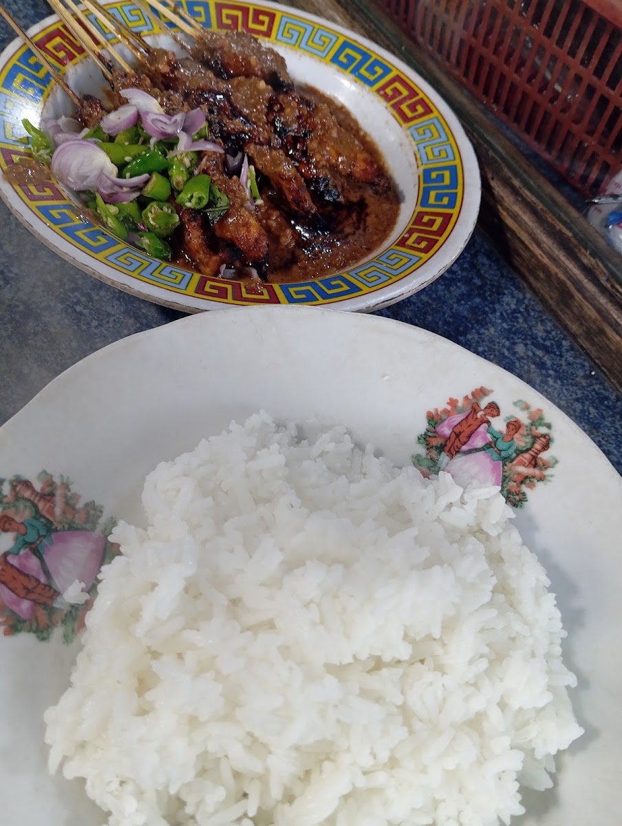 Sate Pak mucshin