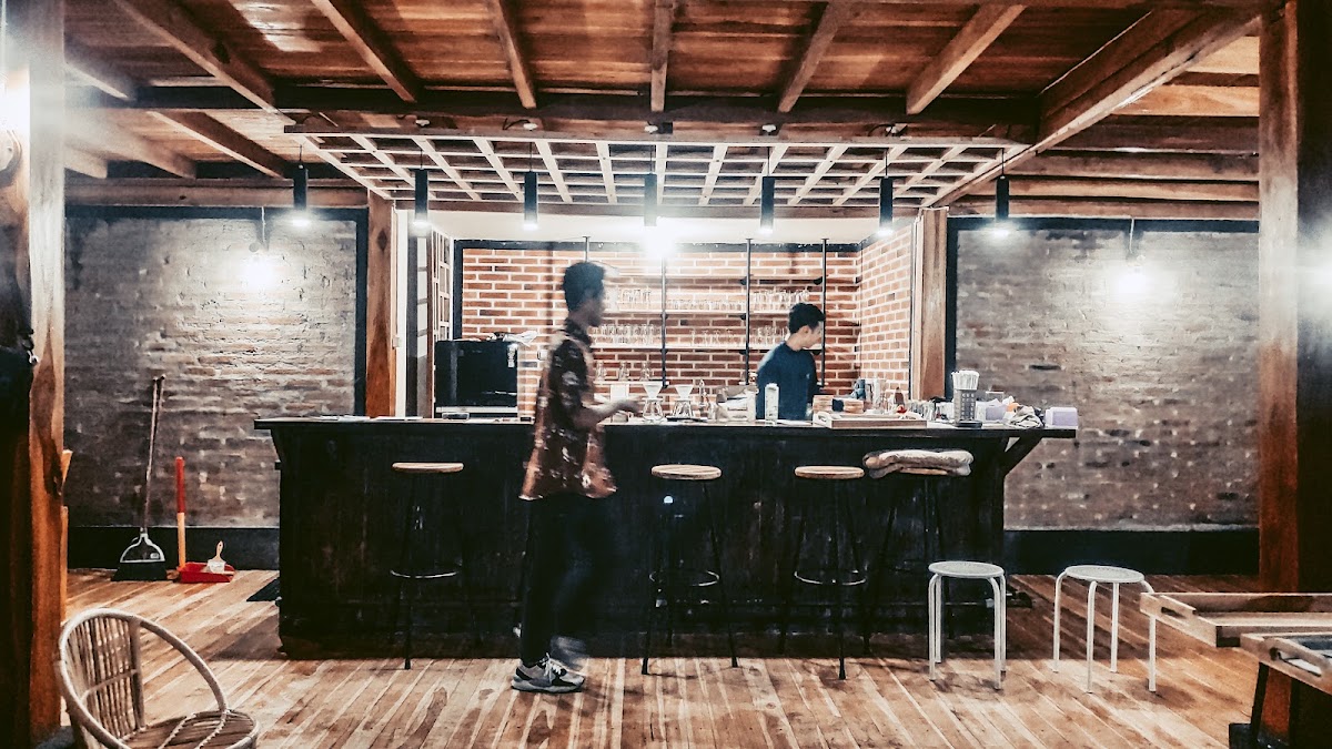 MJH Coffee & Eatery