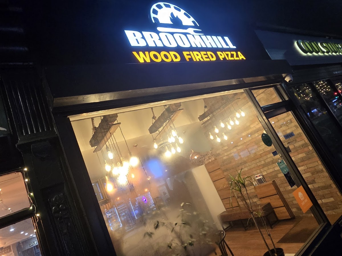 Broomhill Woodfire Pizza