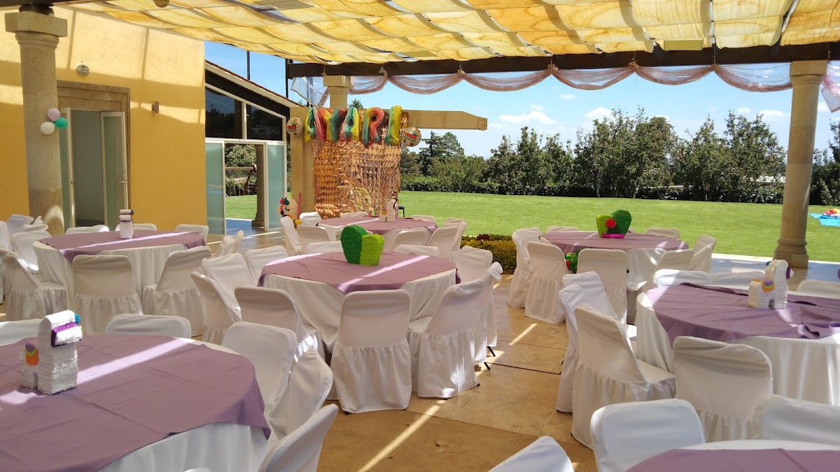 Villa Jardin Salon y Restaurante