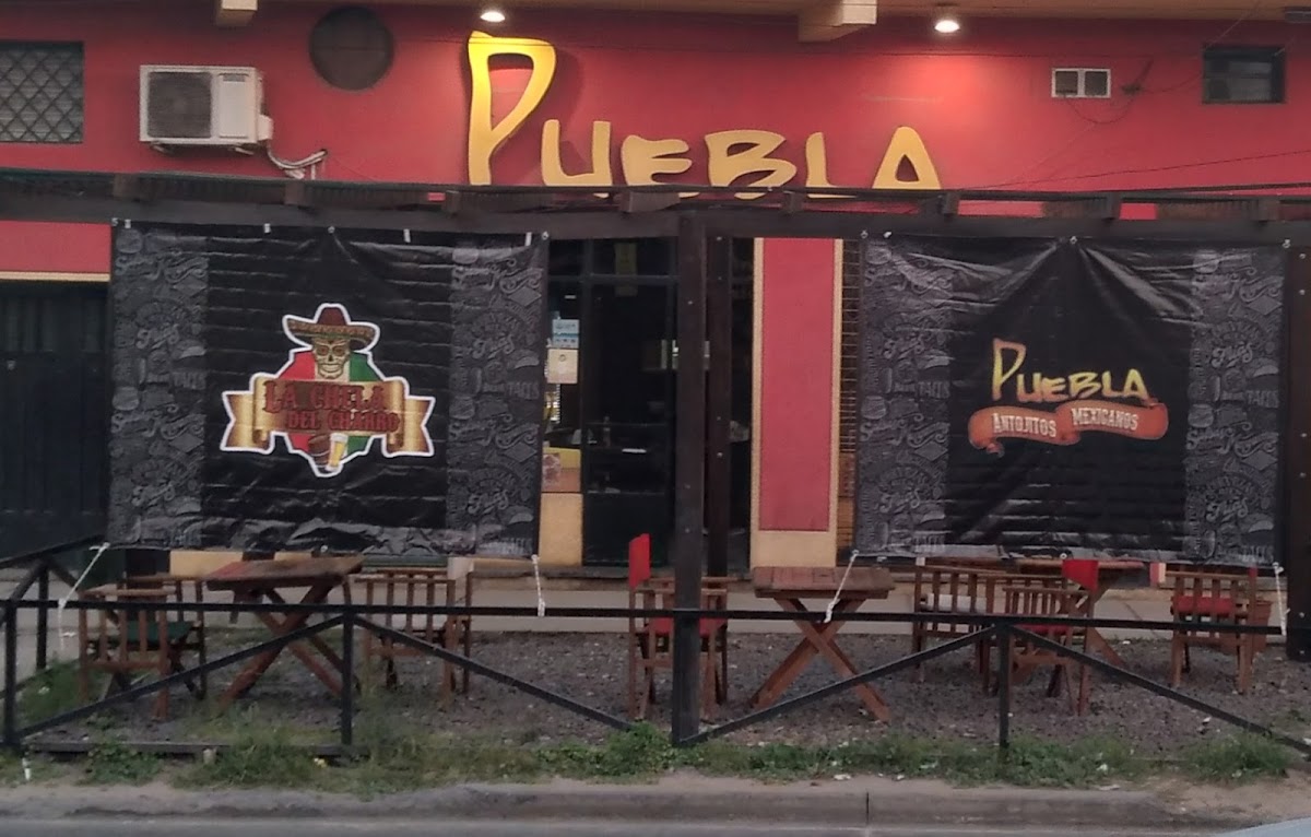 Puebla Antojitos Mexicanos . Jose C. Paz
