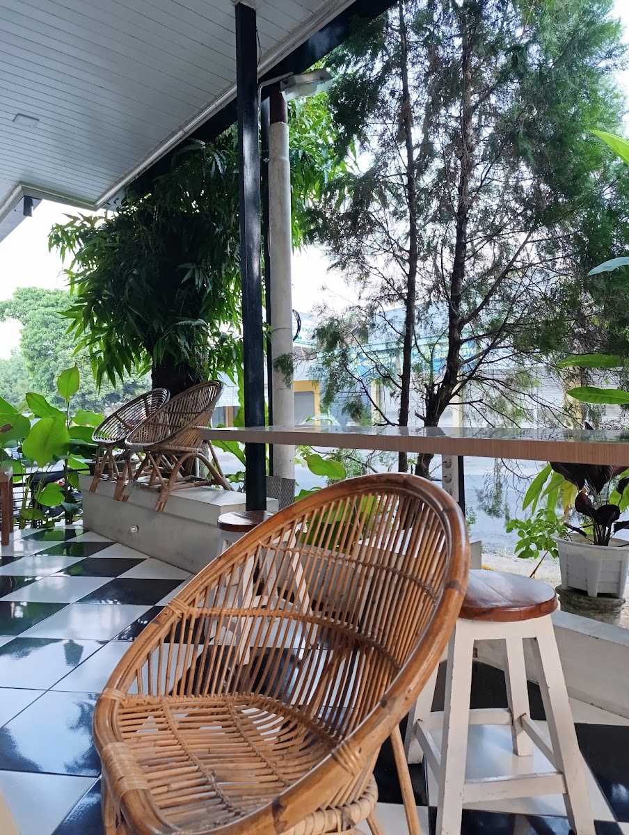 Artifact Coffee & Museum Pusaka Meteorit Peradaban Kuno