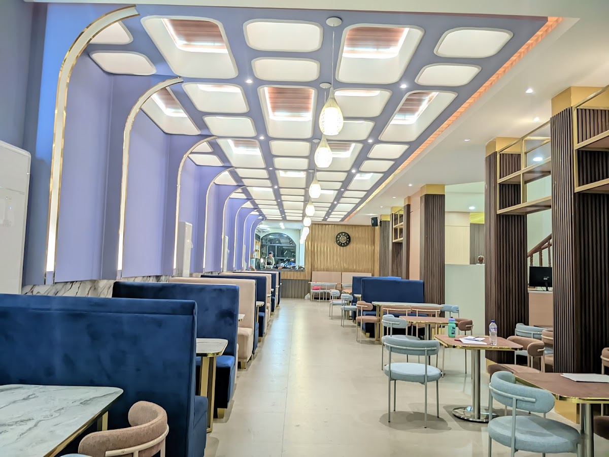 Aloha Pool Eatery and Coffee Makassar