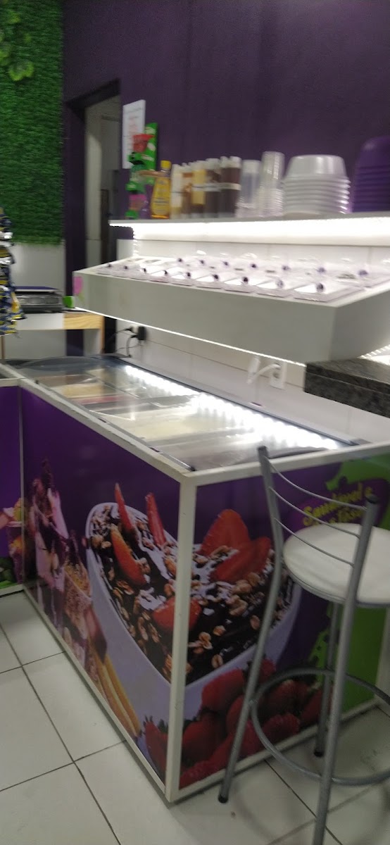 AÇAÍ E SORVETE SE LAMBUZA