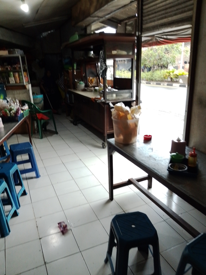 Warung Soto Ayam Kampung Tanjung Wangi 3