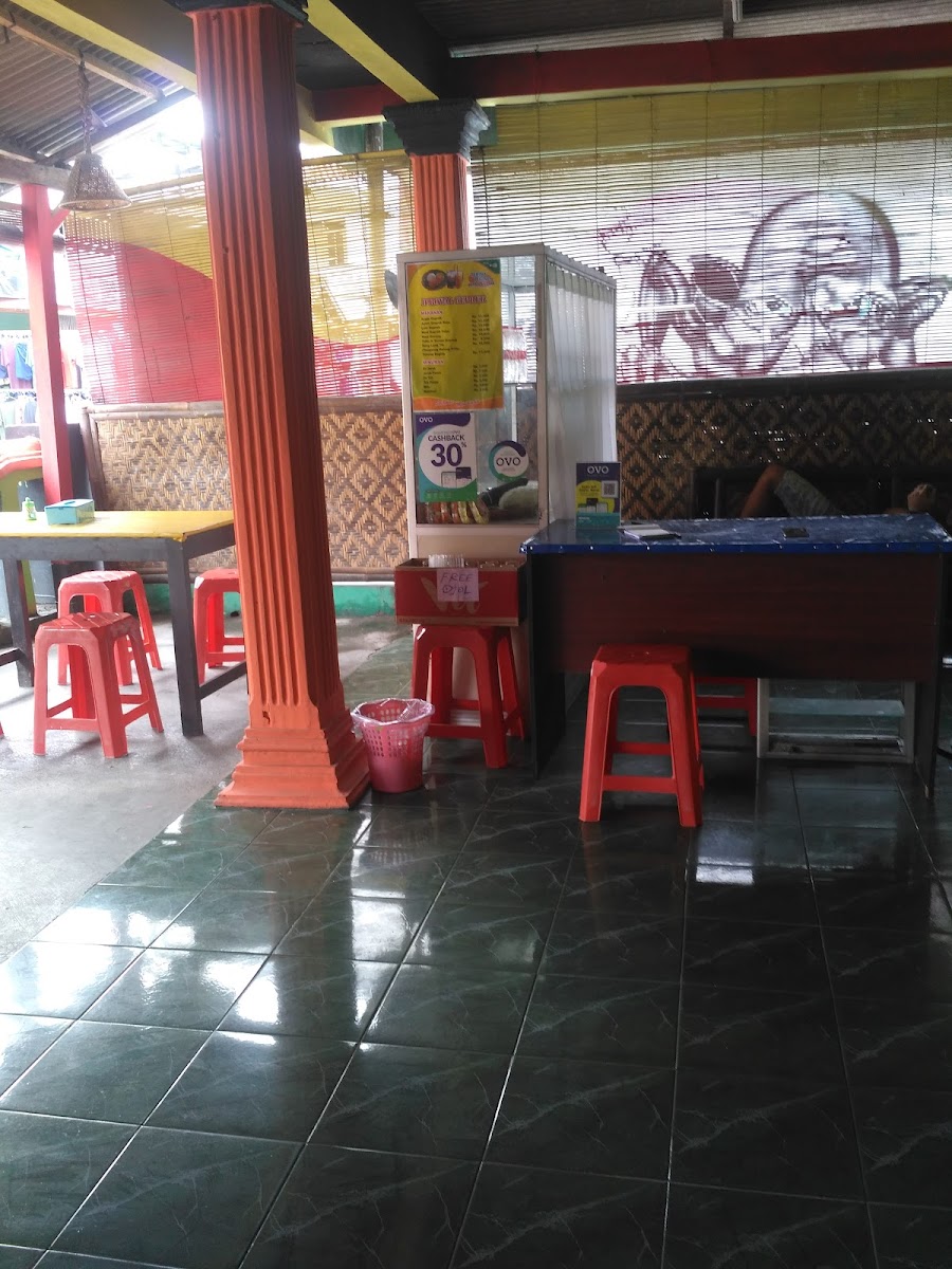 D'Royal Geprek