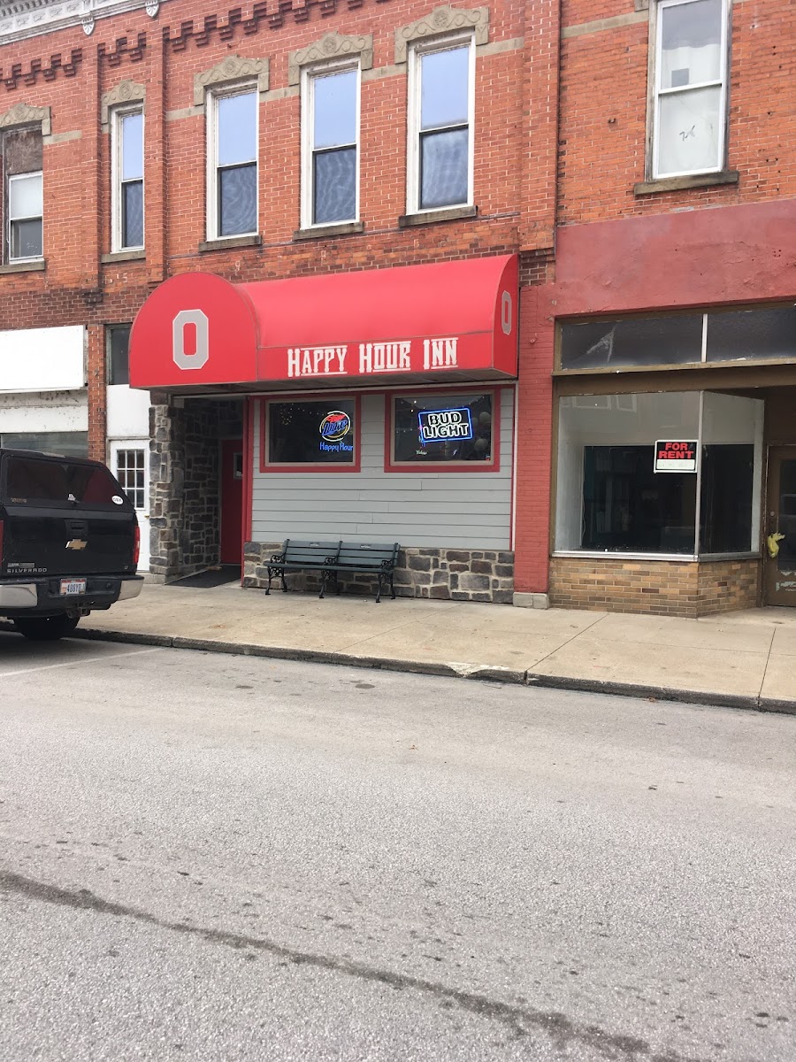 Happy hour inn - Oak Harbor, OH