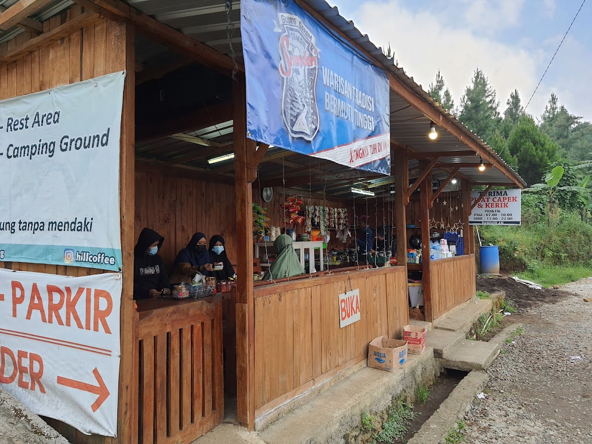 Warung kopi & kedai pinusan