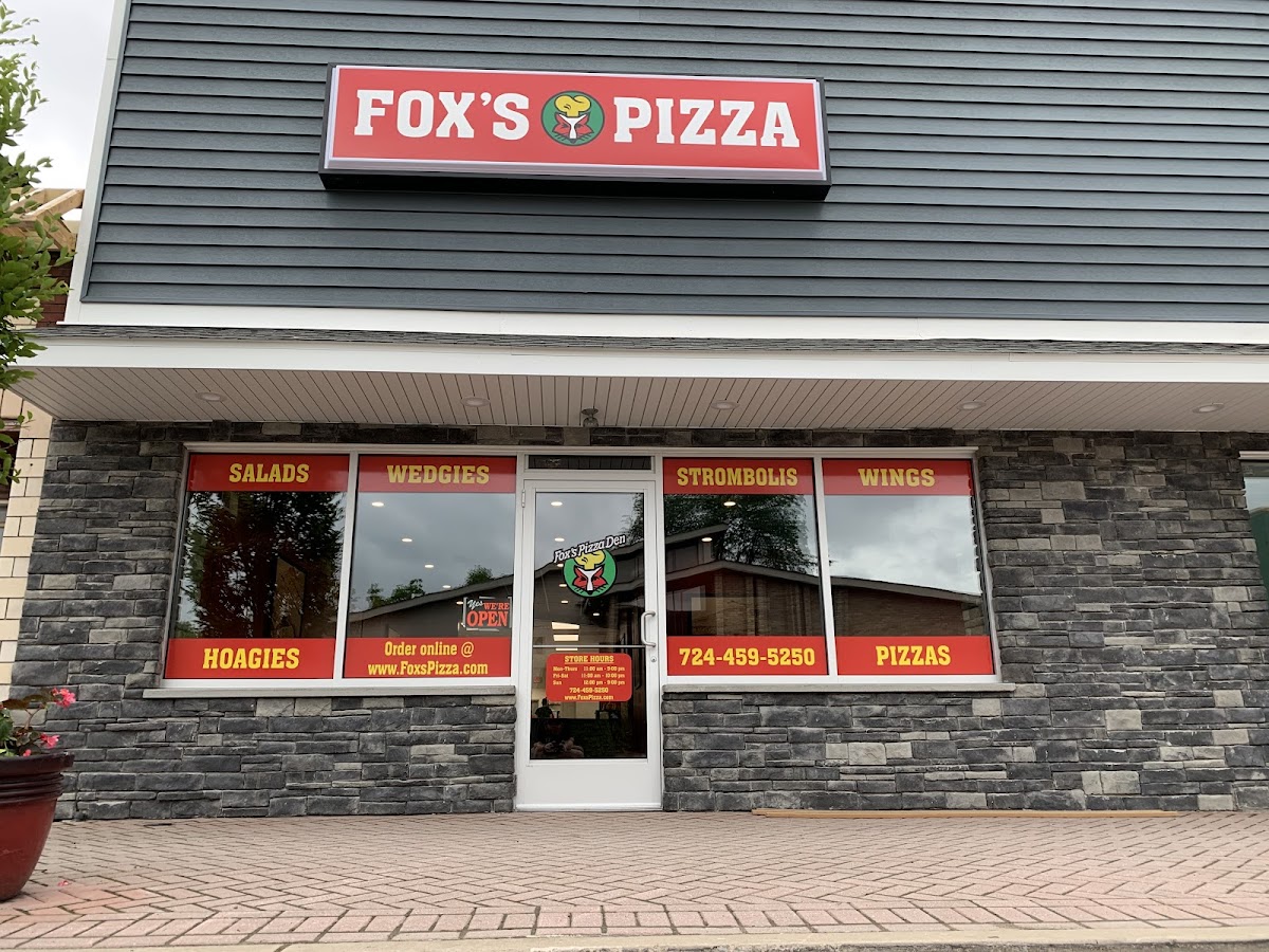 Fox's Pizza Den