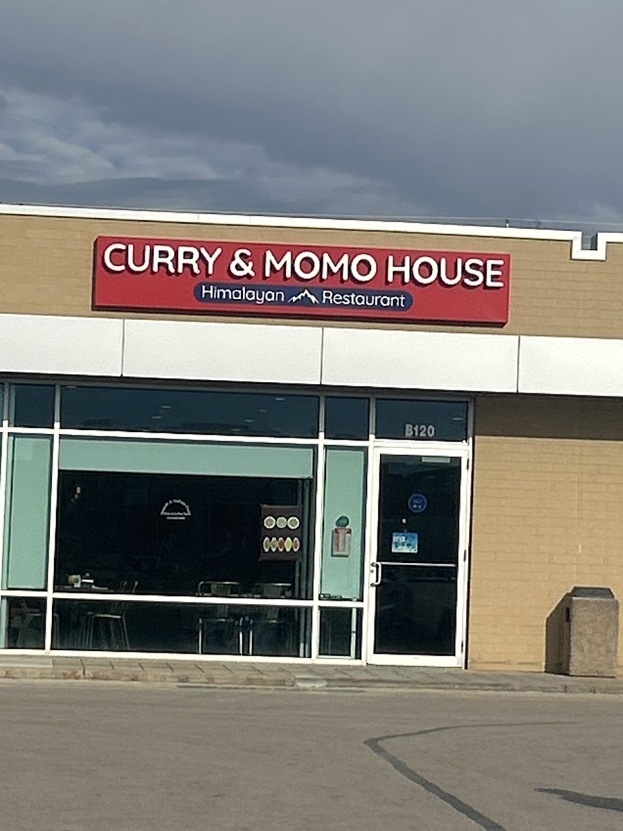 Curry & Momo House
