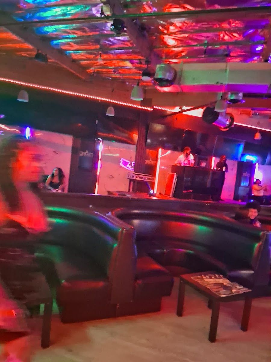 Legacy Lounge