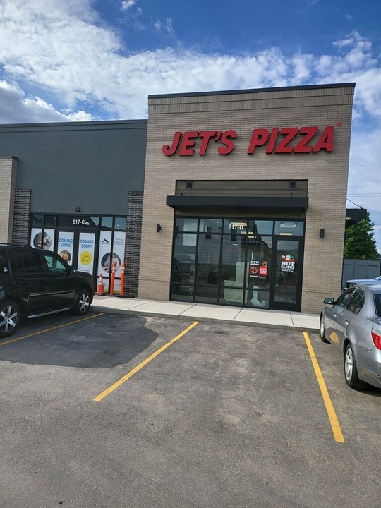 Jet's Pizza