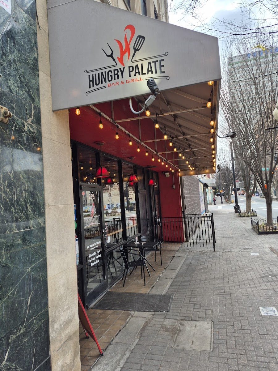 Hungry Palate Bar & Grill
