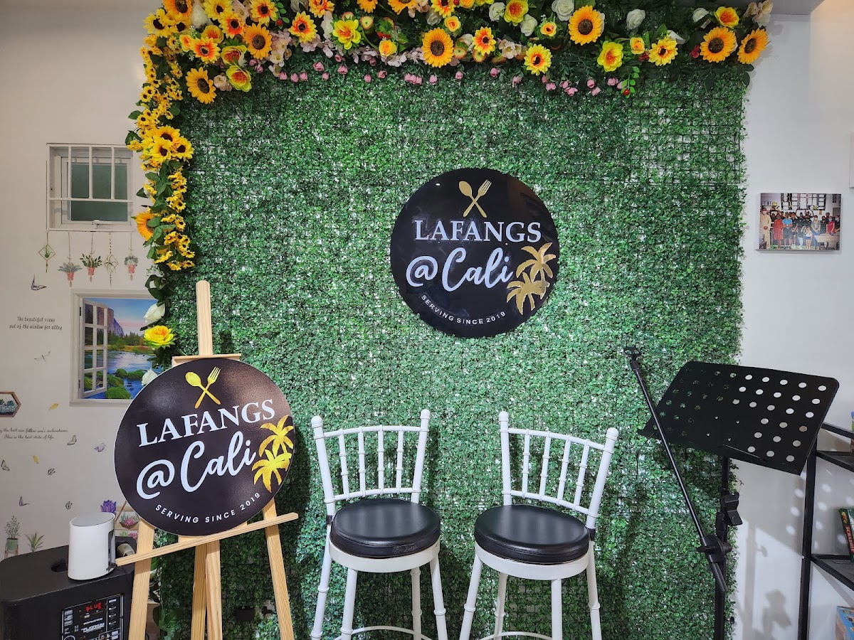 Lafang's @Cali
