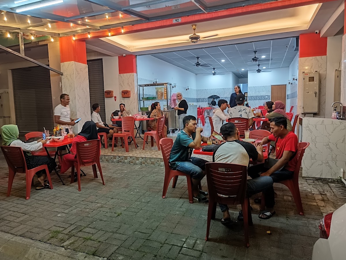 Restoran Ayam Penyet & Bakso Yuyun