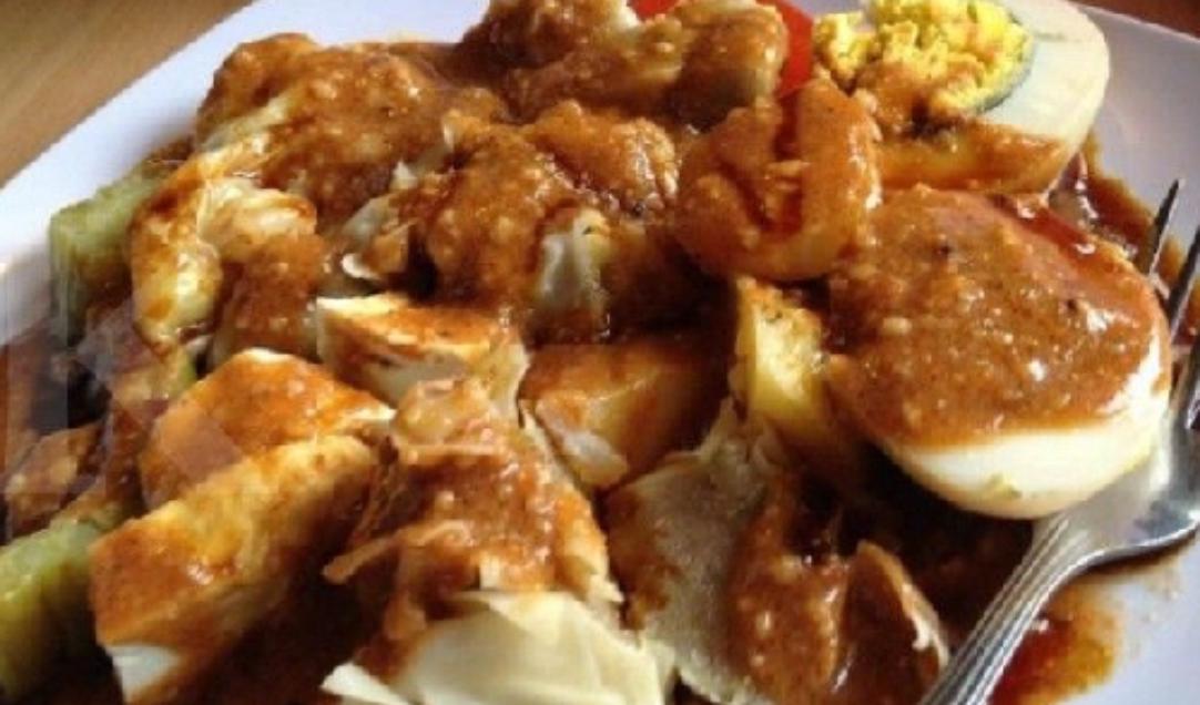 Somay, Batagor, Ayam penyet Rajawali
