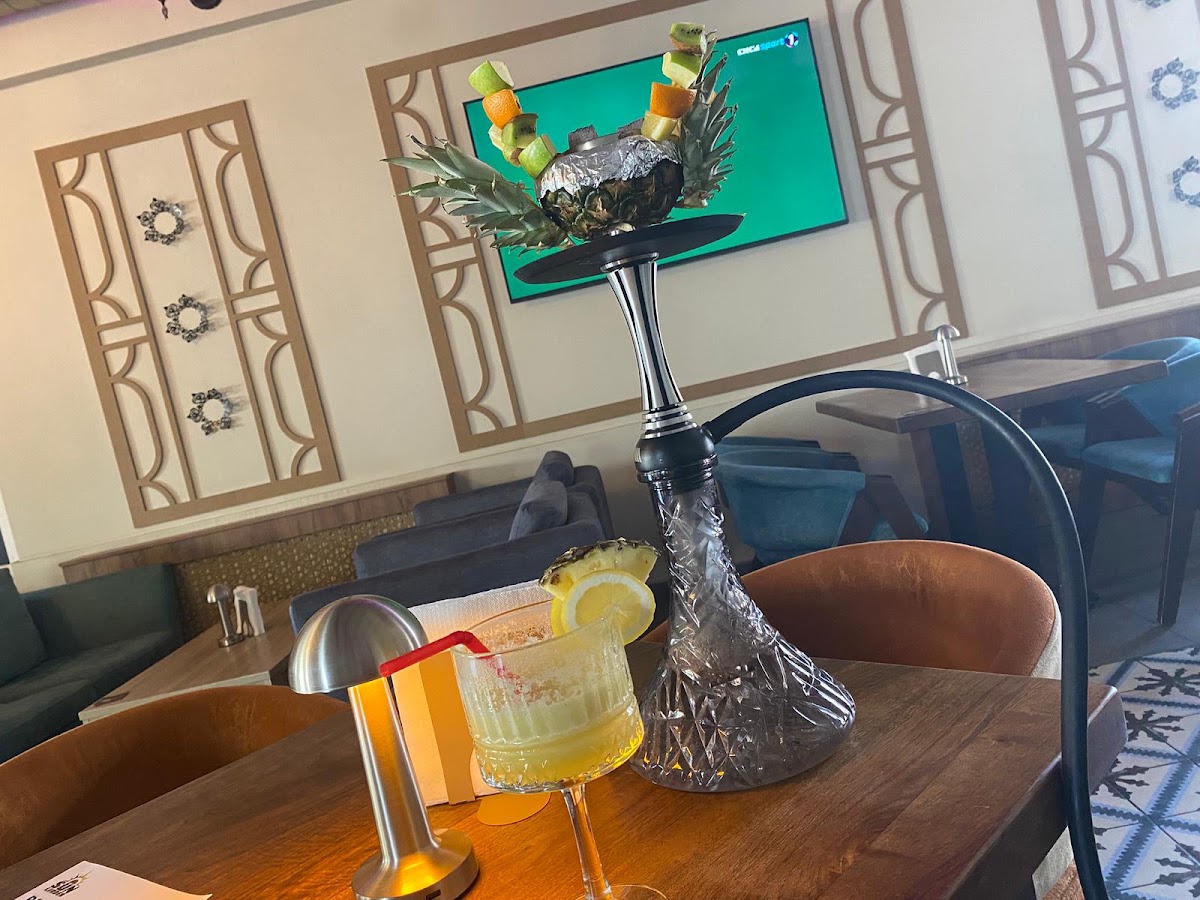 El Medina Shisha Café & Restaurant