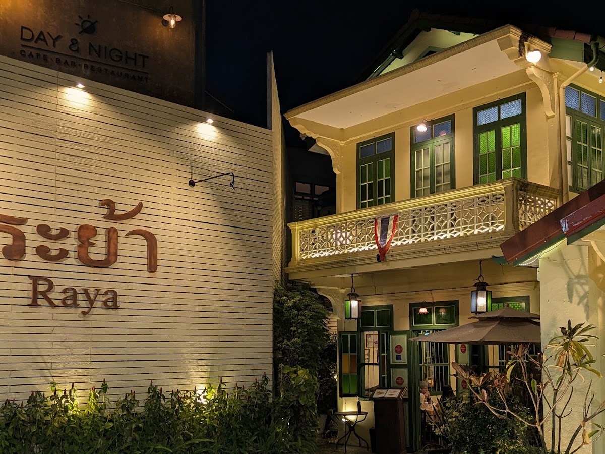 Raya Restaurant