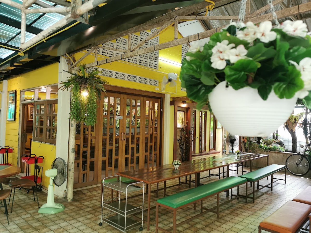 Ta Tuay Restaurant