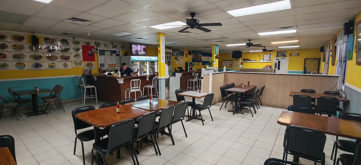 Antojitos Salvadorenos Restaurante
