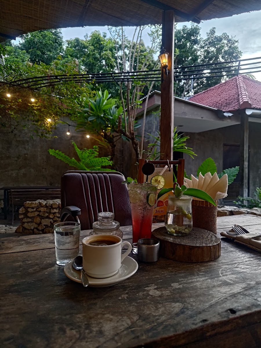 Limestones Bali Restaurant