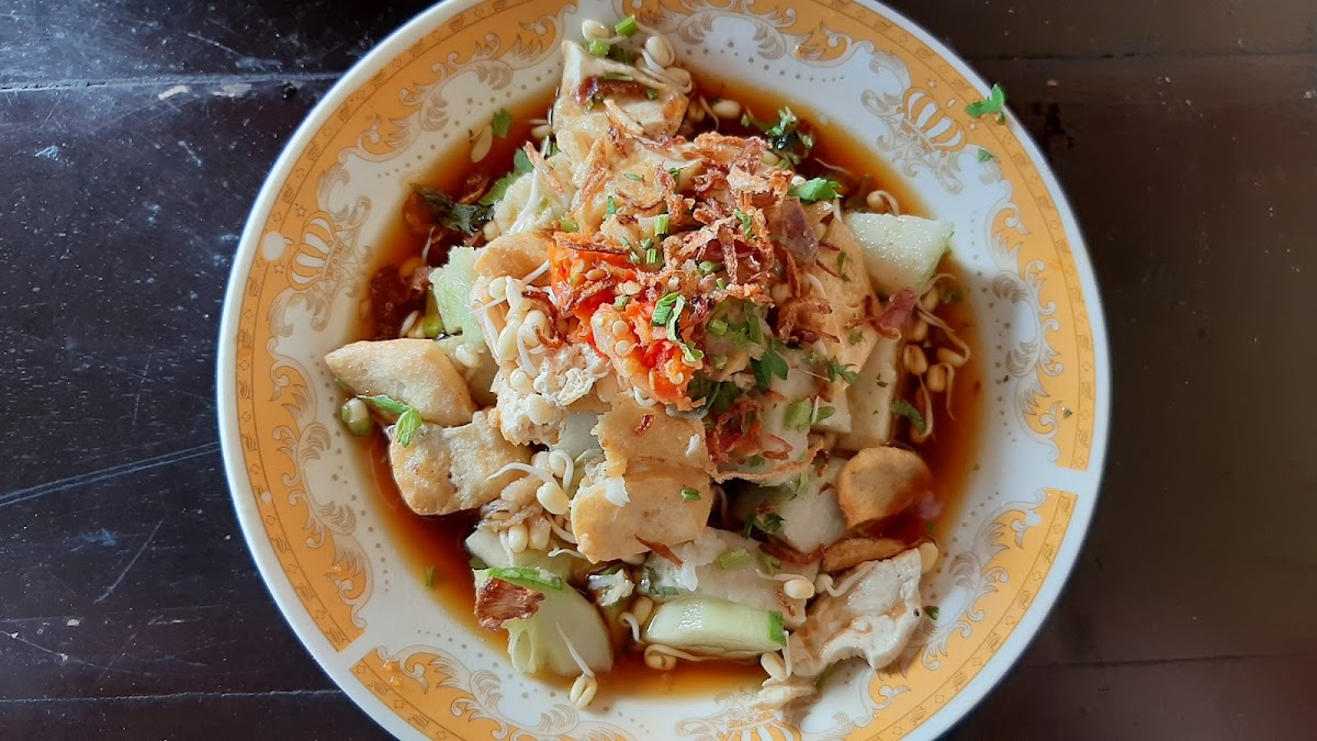 Lontong Tahu Jo Lali