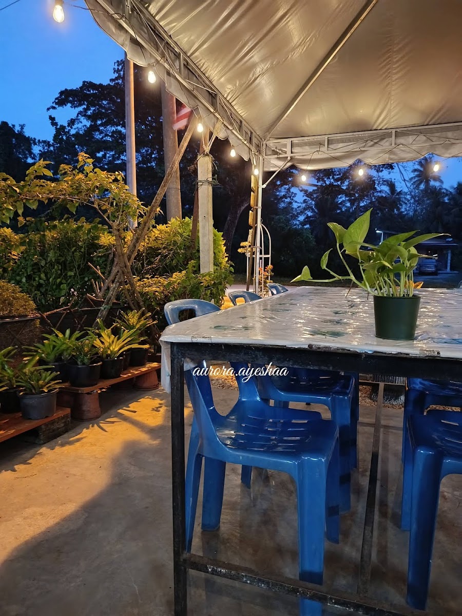 D'Warong Atok Nenek