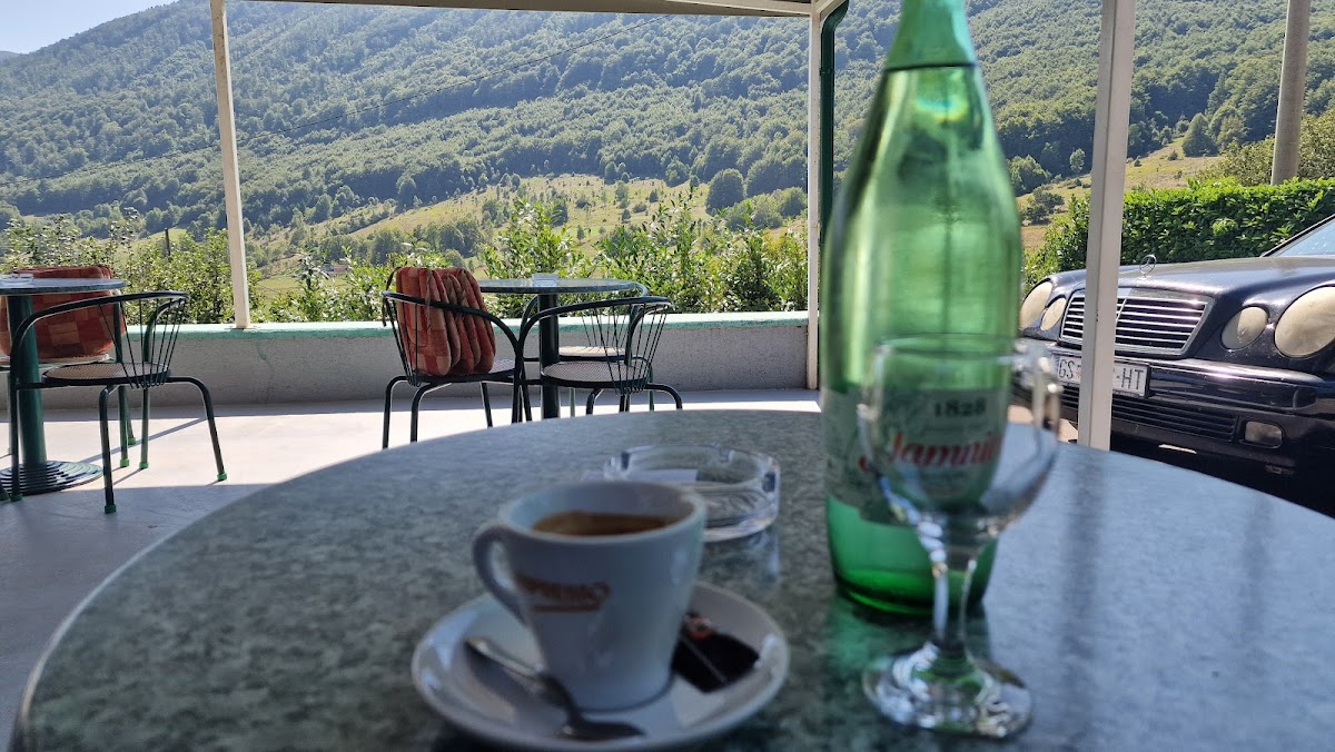 Caffe bar Pušina