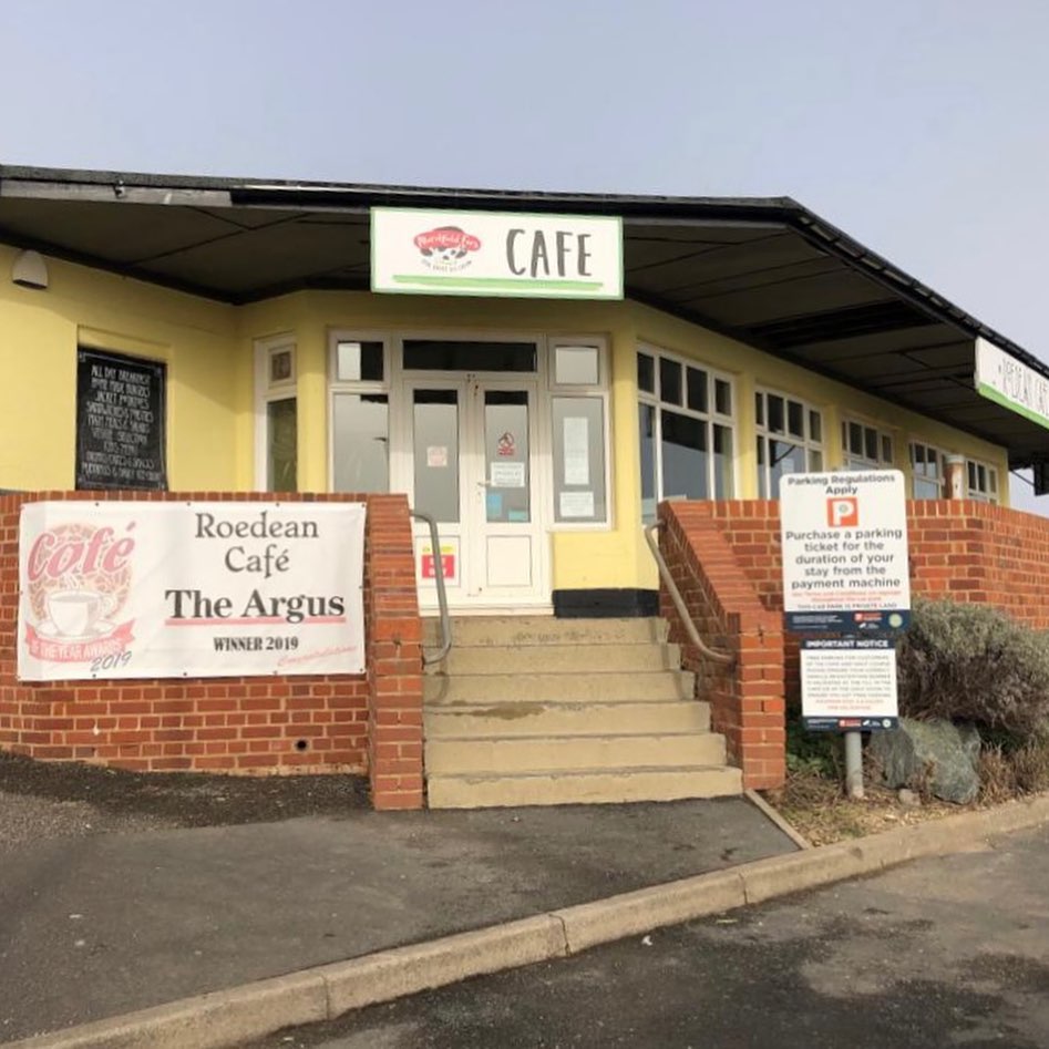 Roedean Cafe & Mini Golf Course - Brighton beach