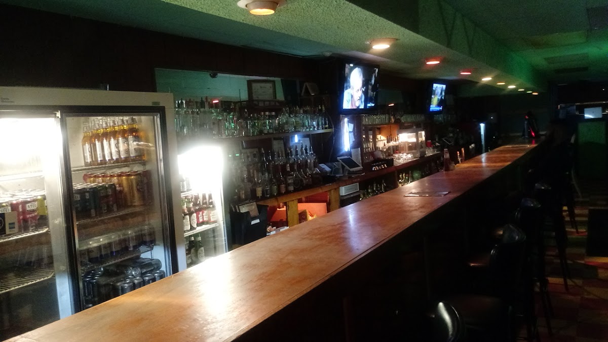 Adrian's Caribbean American Restaurant
