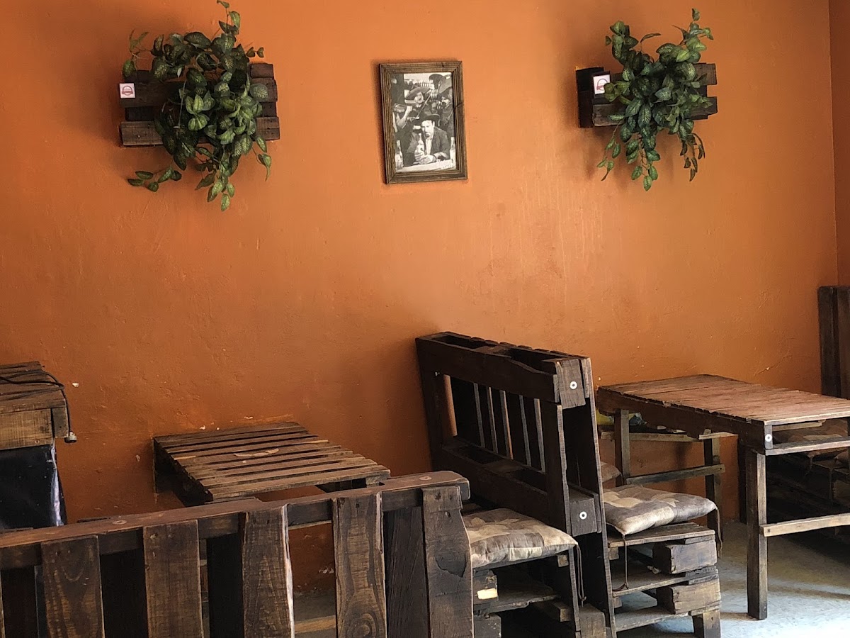 El Meson