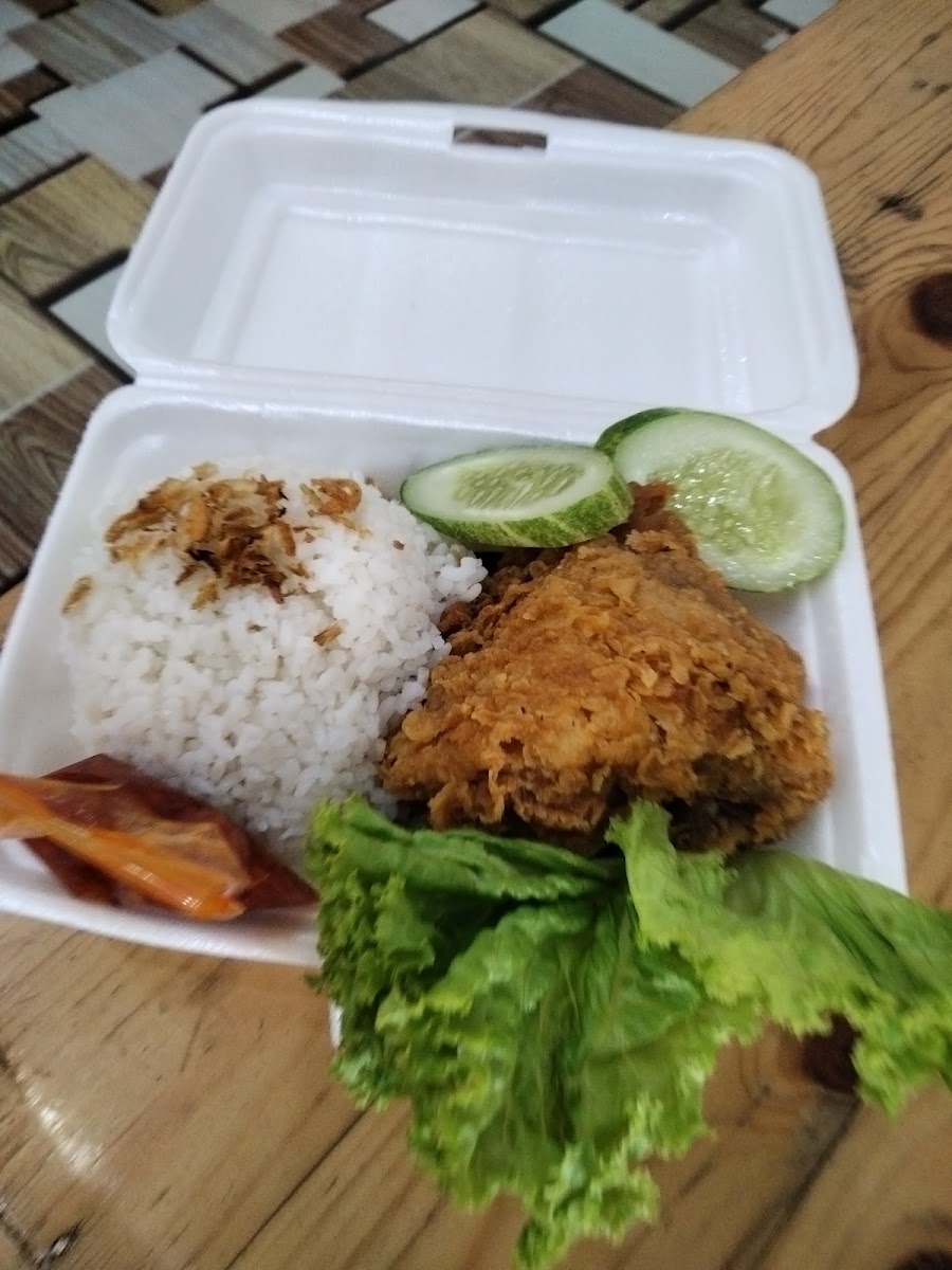 Warunk Masagung Ayam Geprek & Seblak Prasmanan
