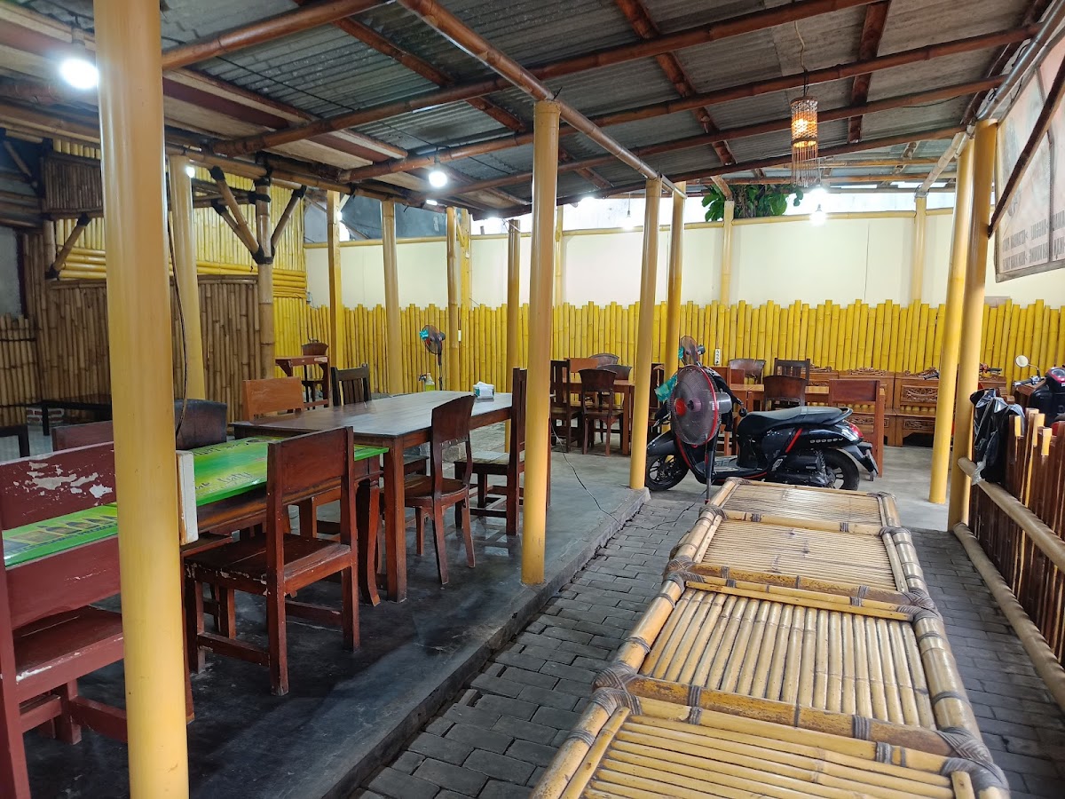Ikan Bakar Sari Laut Cak Lutfi