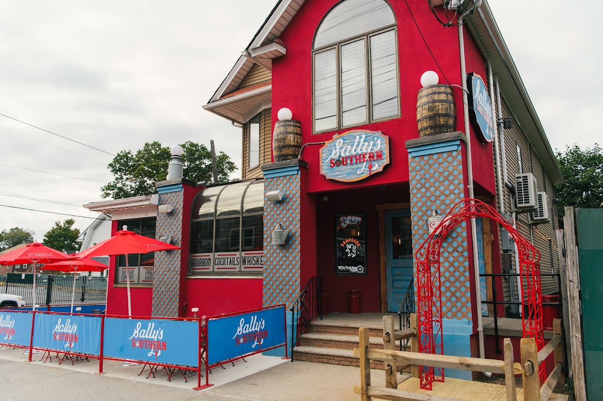 Sally's Southern & BBQ