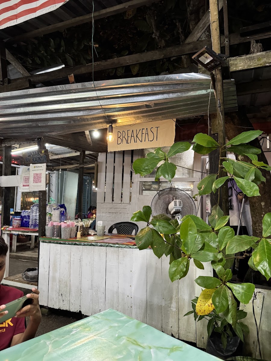 Nasi Kukus Ayam Goreng Berempah Cek Sue