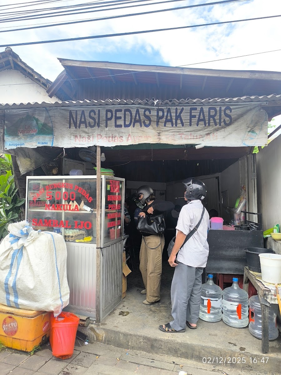 Nasi Jinggo Pedas Pak Faris