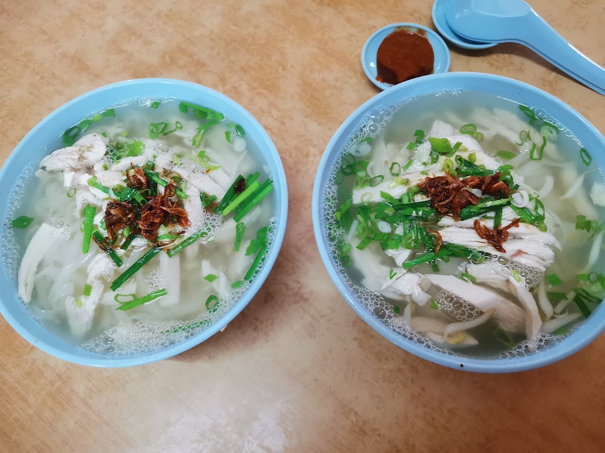 鸡丝河粉 kampung tawas