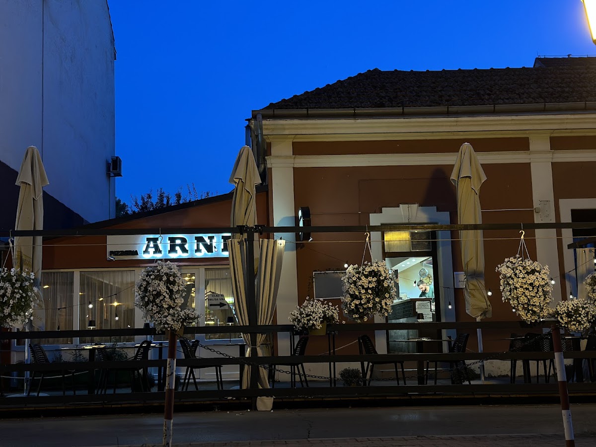 Pizzeria Arni